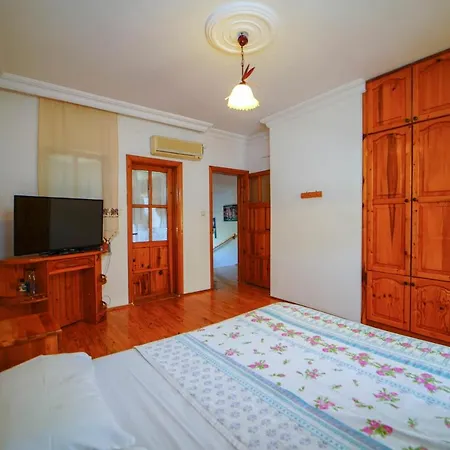 Lovely Villa Surrounded By Nature In Fethiye Apartment